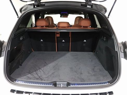 Used 2024 Mercedes-Benz GLC 300 4MATIC w/ Driver Assistance Package image 31