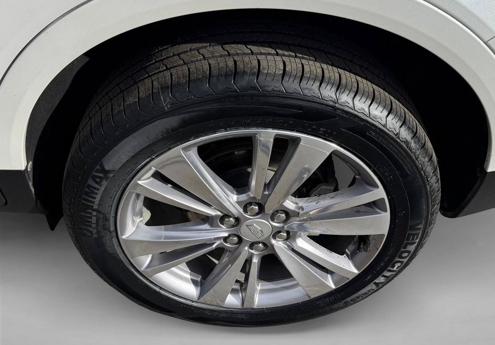 Used 2024 Cadillac XT5 Premium Luxury AWD/4WD image 9