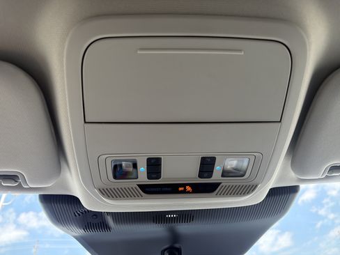 New 2026 Ford Explorer Active AWD/4WD image 31