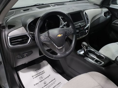 Used 2023 Chevrolet Equinox LT w/ Driver Convenience Package image 16