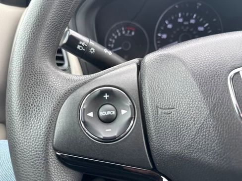 Used 2017 Honda HR-V LX image 24