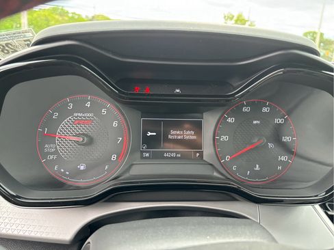 Certified 2024 Chevrolet Trax RS w/ Driver Confidence Package FWD image 16