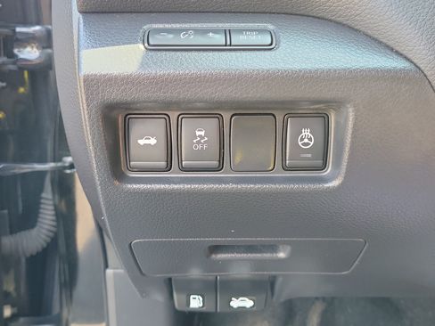 Used 2017 Nissan Altima 2.5 SL w/ Moonroof Package FWD image 20