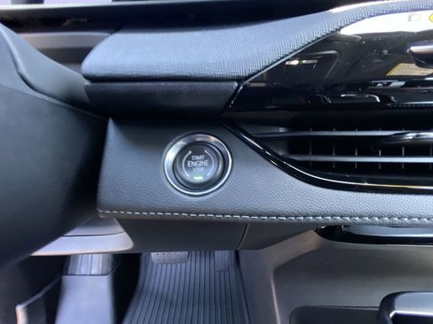 Certified 2025 Buick Enclave Sport Touring w/ Power Package FWD image 17