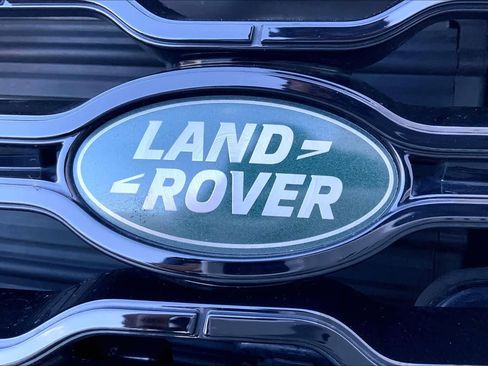 Used 2018 Land Rover Range Rover Sport HSE Dynamic image 9