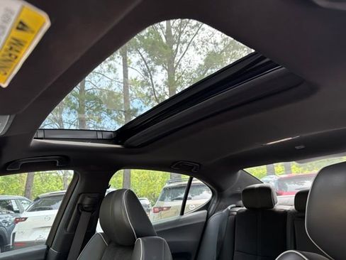Used 2019 Acura TLX V6 w/ Technology & A-SPEC Pkg FWD image 21