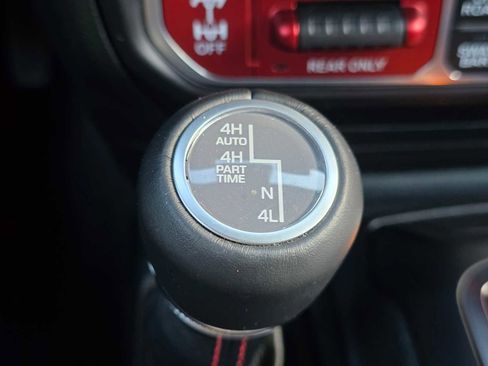 Used 2023 Jeep Wrangler Unlimited Rubicon 392 AWD/4WD image 31