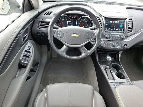 Used 2018 Chevrolet Impala Premier w/ Premier Confidence Package image 11