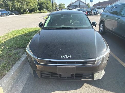 Used 2025 Kia K4 FWD image 2