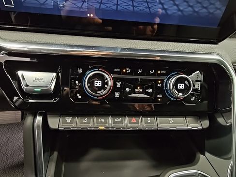 New 2026 GMC Sierra 2500 Denali w/ Denali Reserve Package image 19