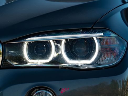 Used 2015 BMW X5 xDrive35d image 22