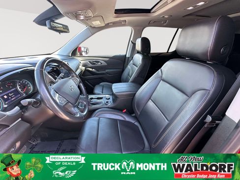 Used 2021 Chevrolet Traverse RS image 18