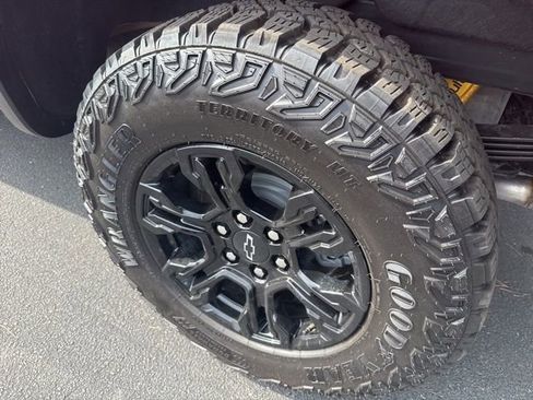 Used 2026 Chevrolet Silverado 1500 ZR2 image 33