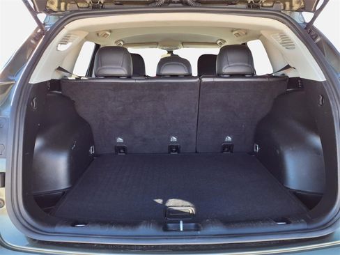 Used 2018 Jeep Compass Limited image 6