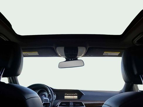 Used 2014 Mercedes-Benz C 250 Sedan image 19