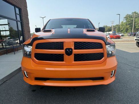 Used 2019 RAM 1500 Express w/ Express Value Package AWD/4WD image 9