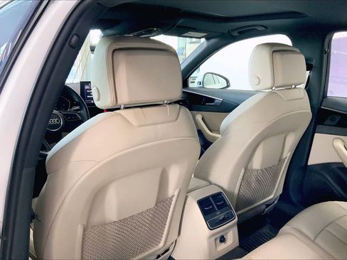 Used 2021 Audi A4 2.0T Premium w/ Convenience Package image 12