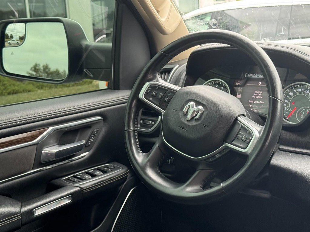Used 2020 RAM 1500 Laramie AWD/4WD image 15