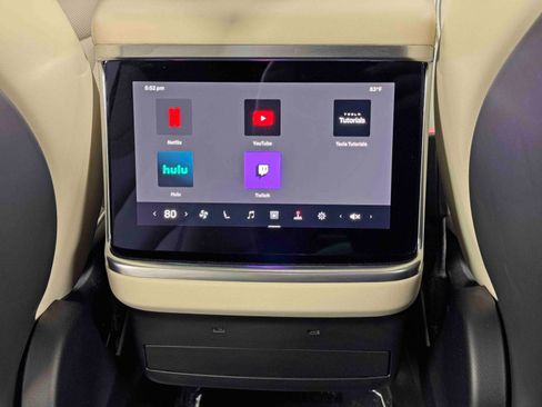 Used 2022 Tesla Model X Plaid image 38