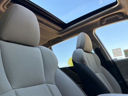Used 2019 Subaru Forester Premium AWD/4WD image 18
