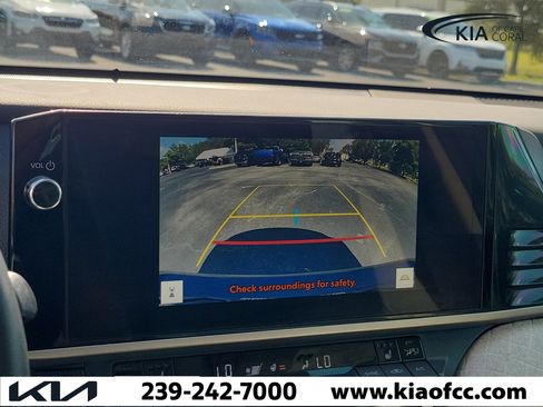 Used 2025 Toyota Camry XLE FWD image 28