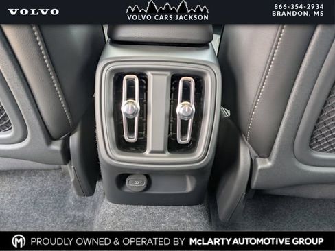 New 2026 Volvo XC40 B5 Core AWD/4WD image 23