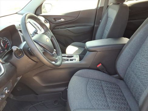 Used 2024 Chevrolet Equinox LT w/ LPO, Floor Liner Package AWD/4WD image 11