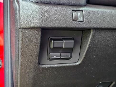 New 2026 GMC Canyon Elevation w/ Convenience Package image 16