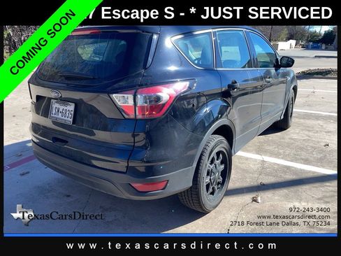 Used 2017 Ford Escape S image 3