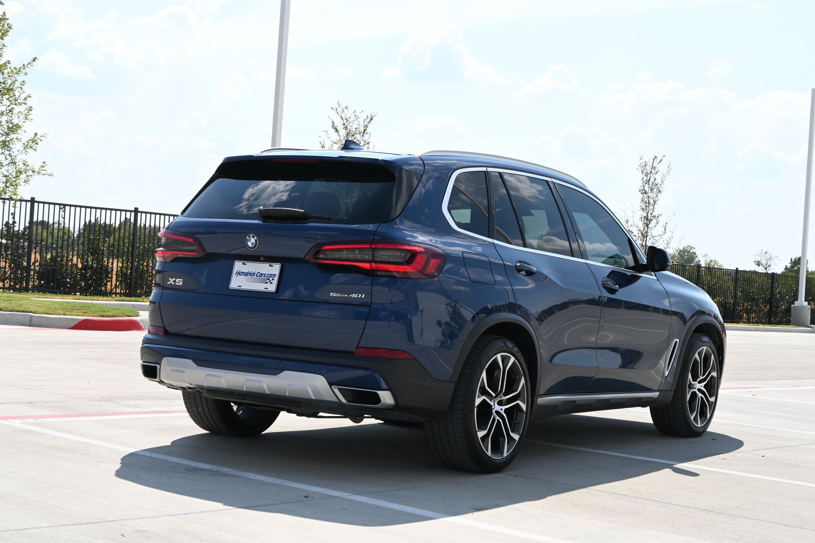 Used 2022 BMW X5 sDrive40i w/ Premium Package RWD image 9