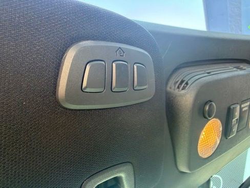 Used 2019 Ford Mustang Premium RWD image 19
