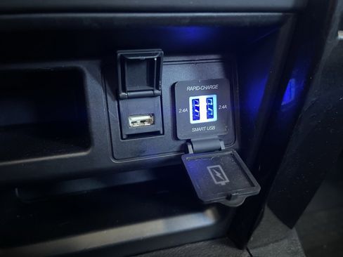 Used 2023 Toyota 4Runner TRD Off-Road Premium image 40