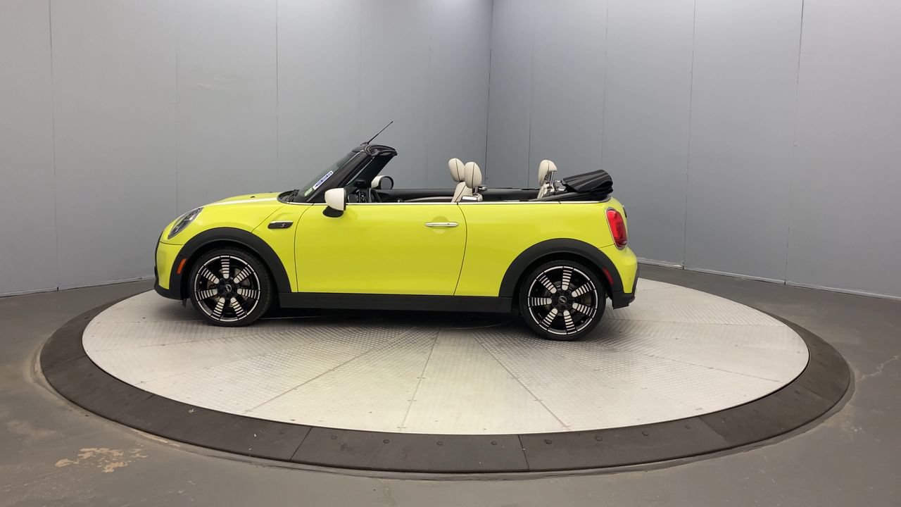 Used 2023 MINI Cooper S FWD image 2