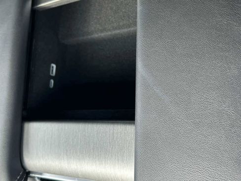 New 2025 Jeep Wagoneer L Series II w/ Premium Group I image 38