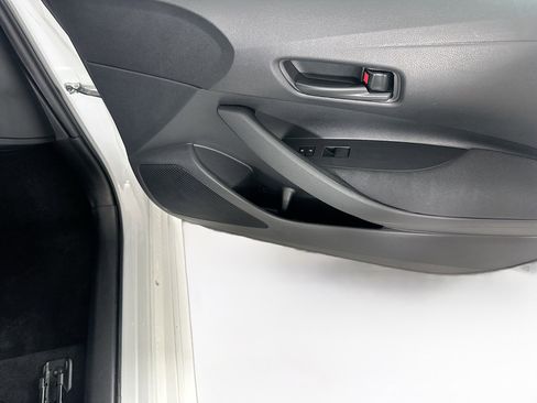 Used 2024 Toyota Corolla LE image 29