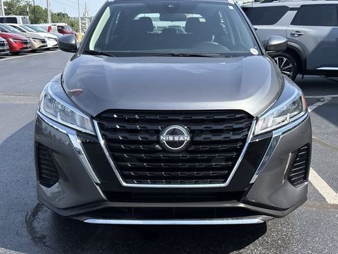 Certified 2024 Nissan Kicks SV FWD image 11