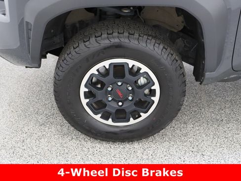 Certified 2024 Toyota Tacoma TRD Off-Road image 11