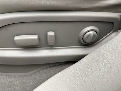 Used 2014 Buick Enclave Leather w/ Trailering Provision Package image 12