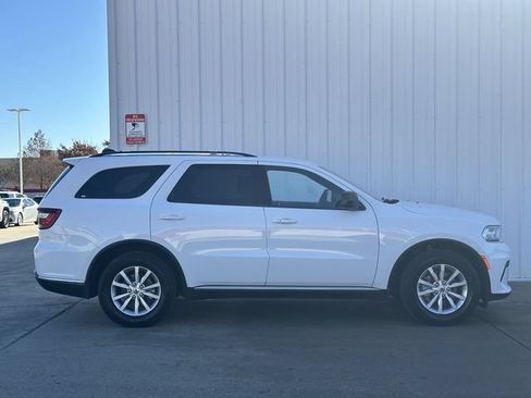 Used 2023 Dodge Durango SXT RWD image 3