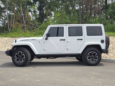 Used 2016 Jeep Wrangler Unlimited Rubicon AWD/4WD image 22