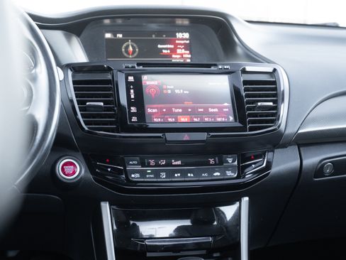 Used 2017 Honda Accord EX-L image 12