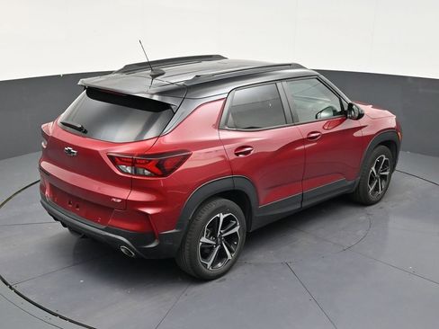 Used 2021 Chevrolet TrailBlazer RS w/ Technology Package FWD image 16