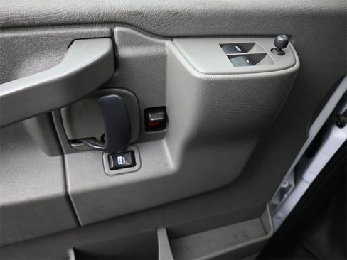 Used 2020 Chevrolet Express 2500 w/ Driver Convenience Package image 3