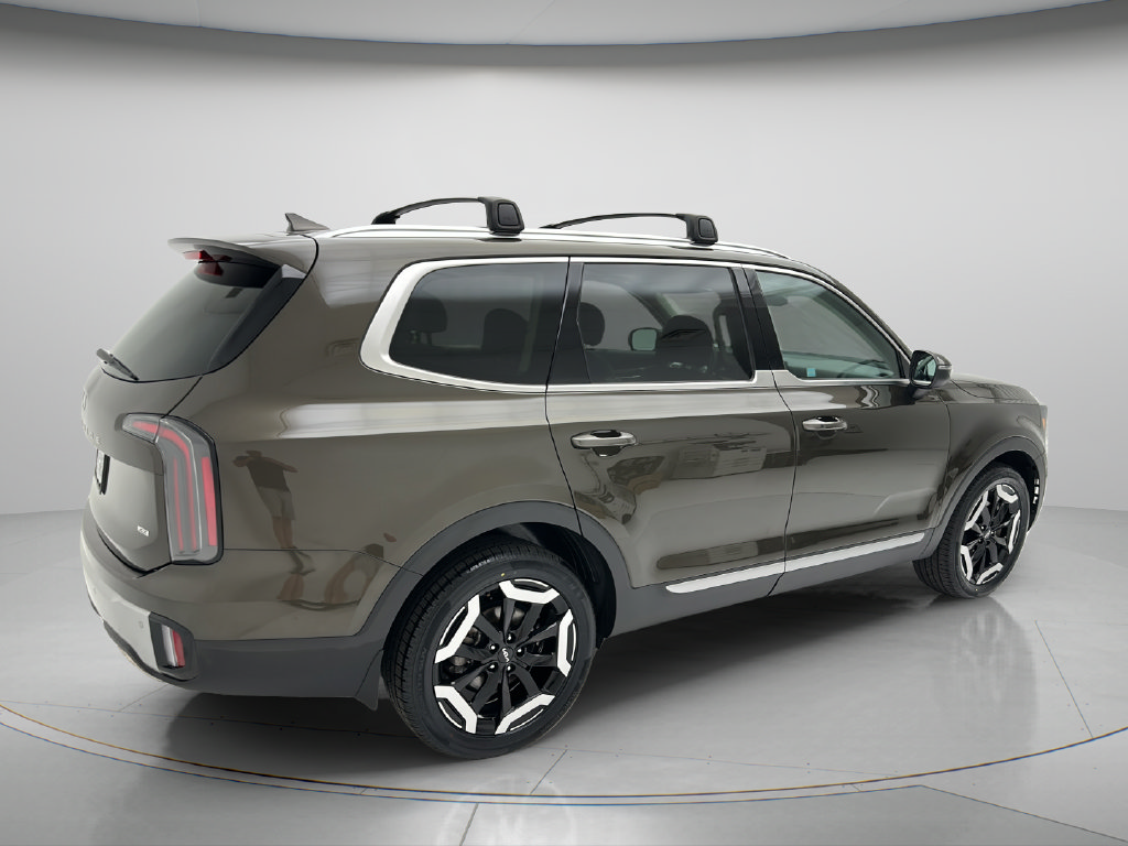 Used 2024 Kia Telluride EX w/ EX Captain's Chair Package AWD/4WD image 5