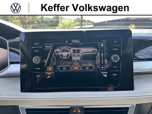 New 2026 Volkswagen Taos SE FWD image 22