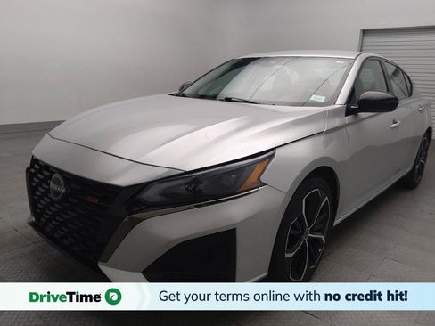 Used 2024 Nissan Altima 2.5 SR FWD image 1
