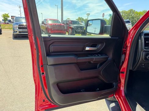 Used 2021 RAM 1500 Tradesman AWD/4WD image 11