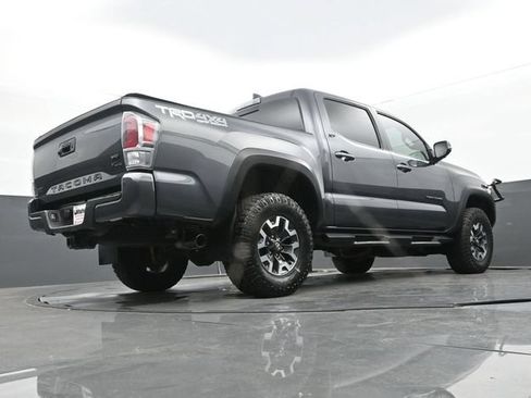 Used 2023 Toyota Tacoma TRD Off-Road w/ TRD Premium Off Road Package AWD/4WD image 27