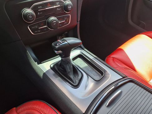 Used 2020 Dodge Charger SXT w/ Blacktop Package RWD image 25