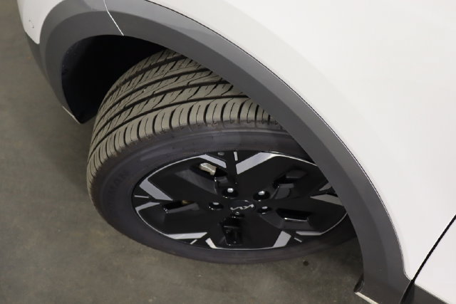 Certified 2023 Kia Niro Wave FWD image 44